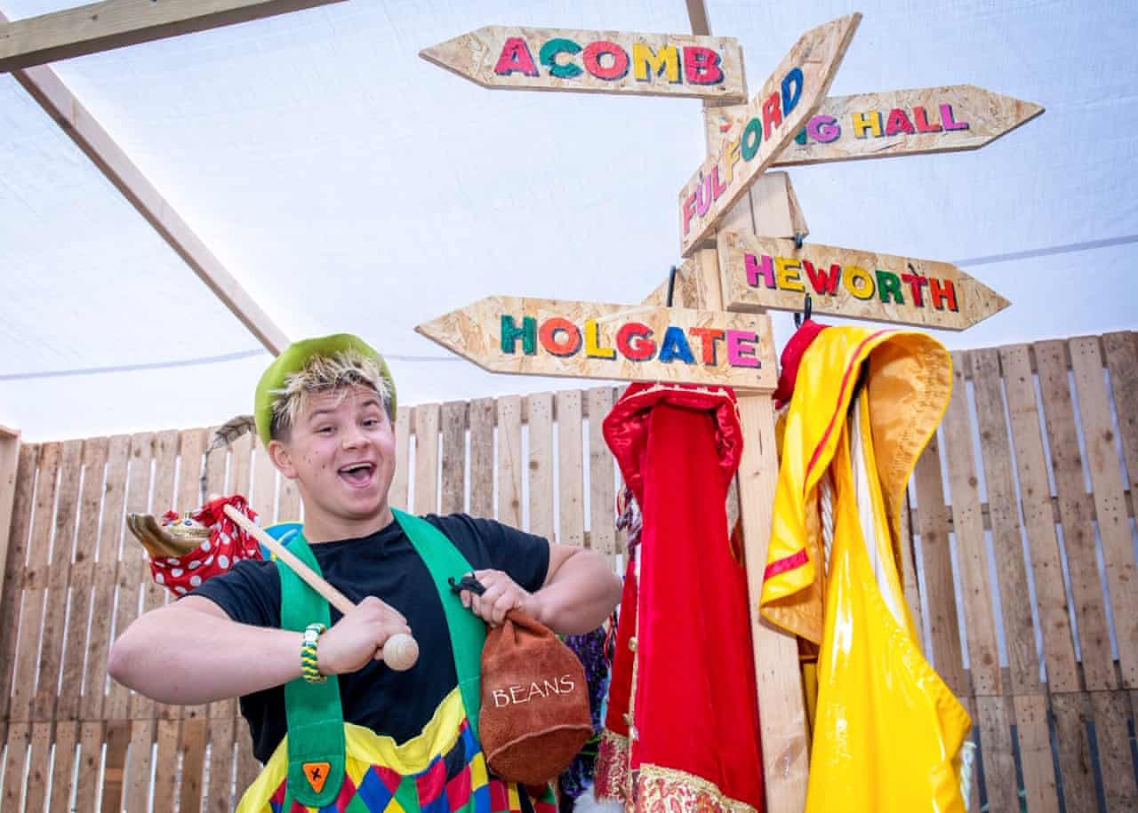 York Theatre Royal's travelling panto troupe