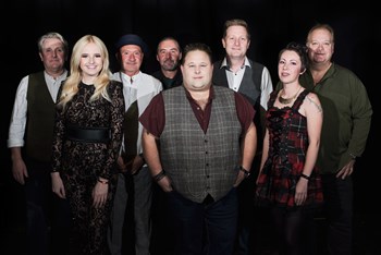 Full Band Serious Pic