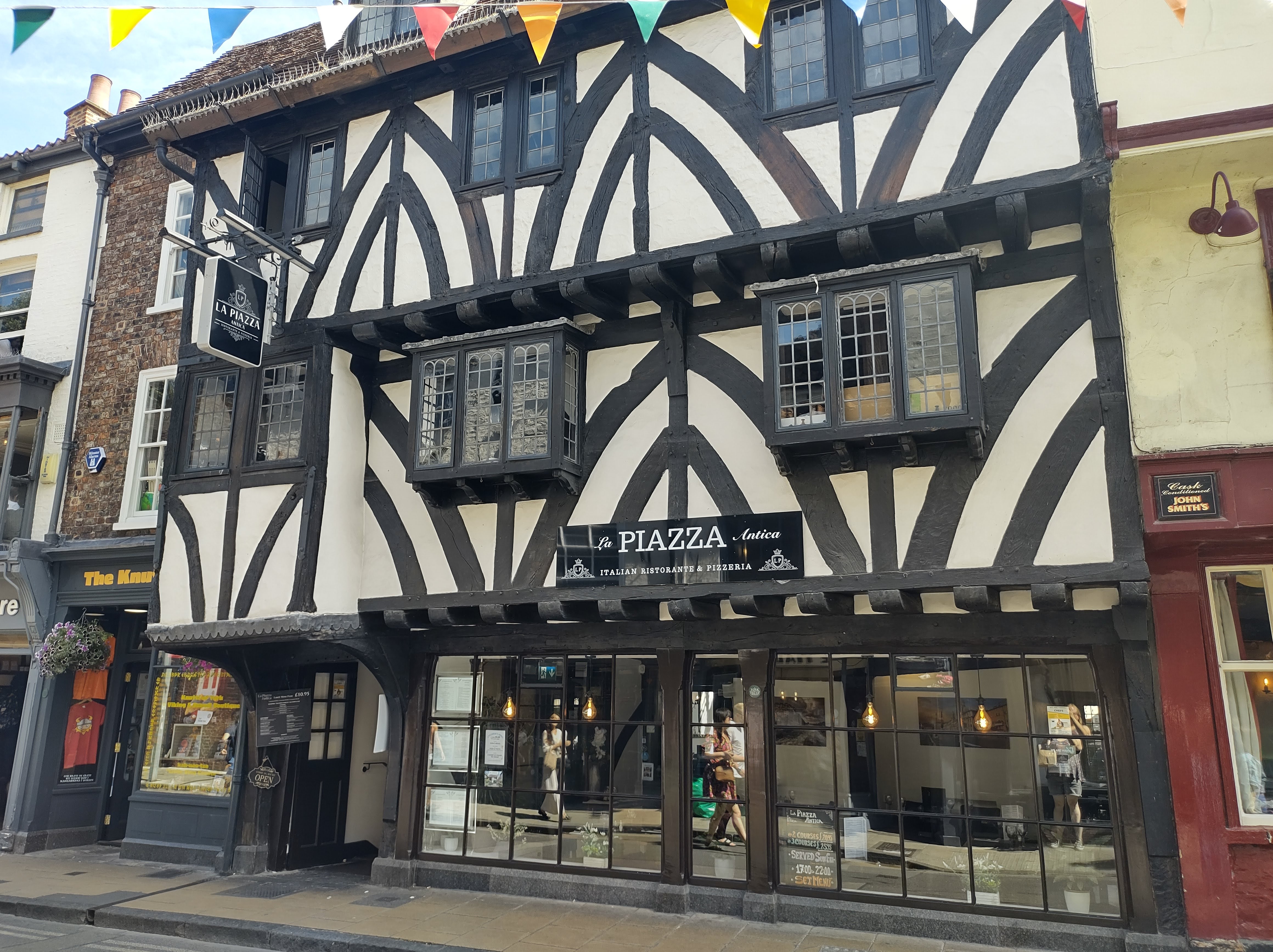 An evening of Italian Dining